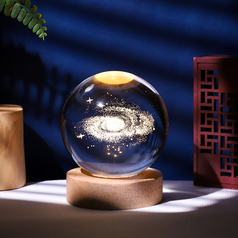 Fabricante directo de lámpara de noche de cristal luminoso láser 3D tallado en base de madera sólida decoración de escritorio creativa pequeño regalo