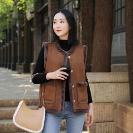 一件代发奶奶马甲春秋加绒70岁老太太唐装背心老年人妈妈装开衫坎