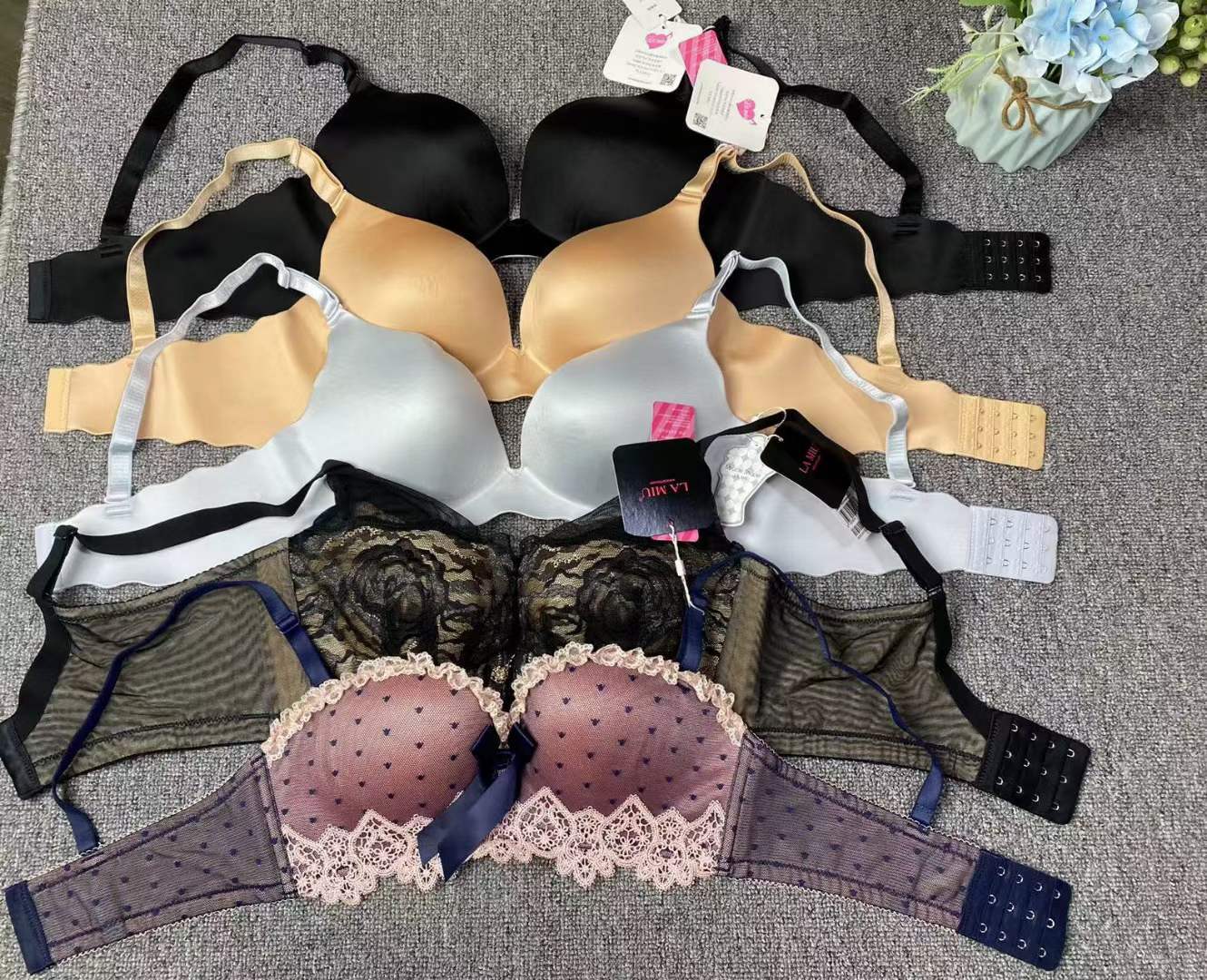 Diverso sujetador de alta calidad al por mayor Stock tail goods mixed bra image 4