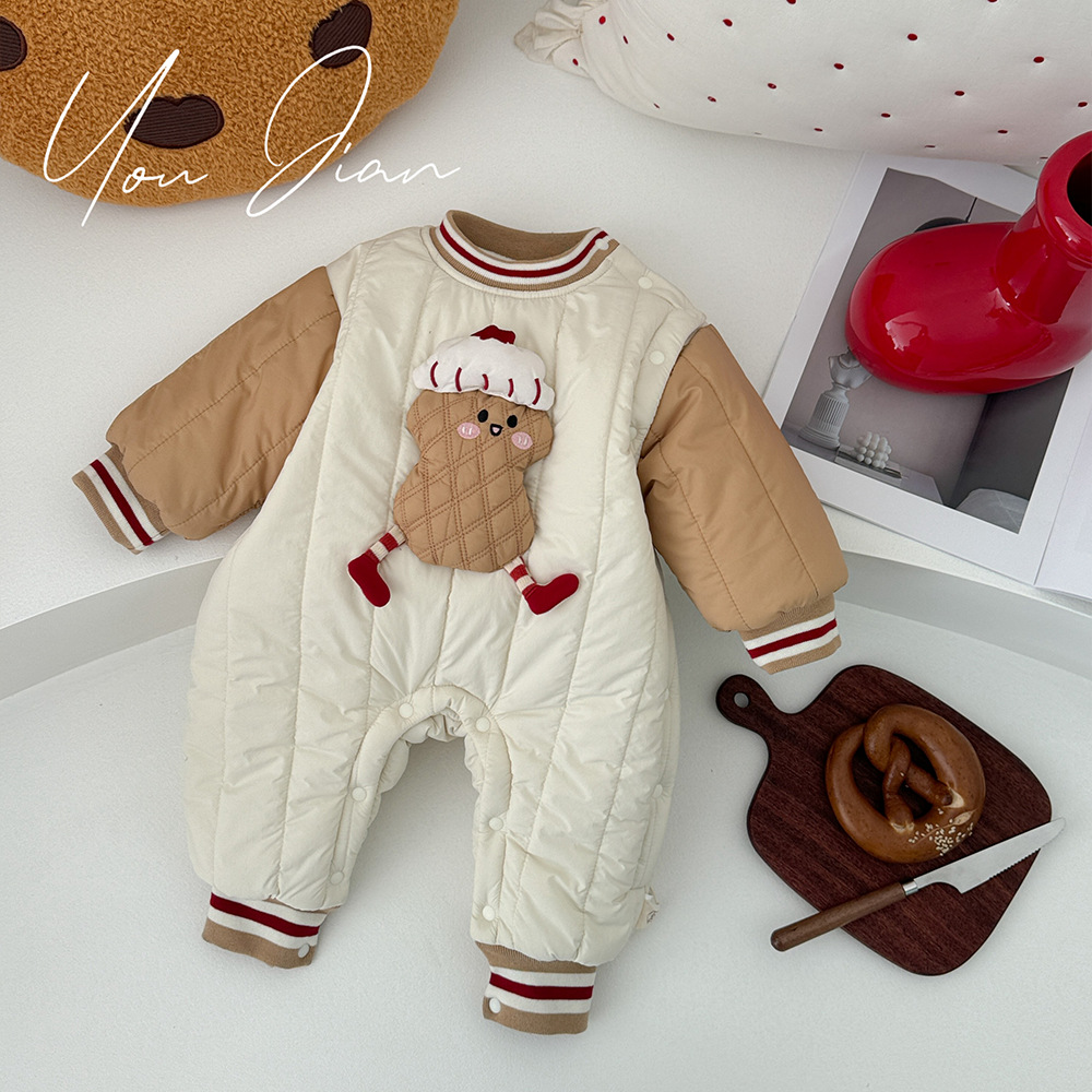 2024 nuevo invierno bebé coreano de dibujos animados lindo maní grueso cálido y cómodo abrigo de algodón de una pieza para bebé suave