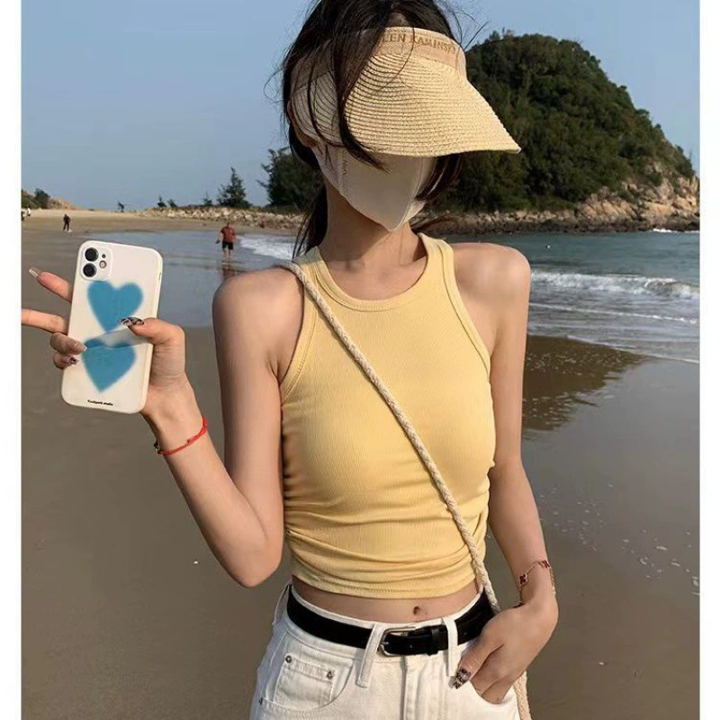 Хлопковая майка Spicy Girl с плиссированным эффектом для коррекции фигуры, с фиксированными чашками, может использоваться как верхняя одежда или как базовый слой, простой и чистый стиль, модный и универсальный.