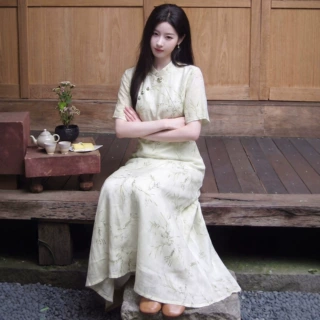 新中式天丝苎麻改良旗袍裙女2026夏季文艺竹叶印花长款收腰连衣裙