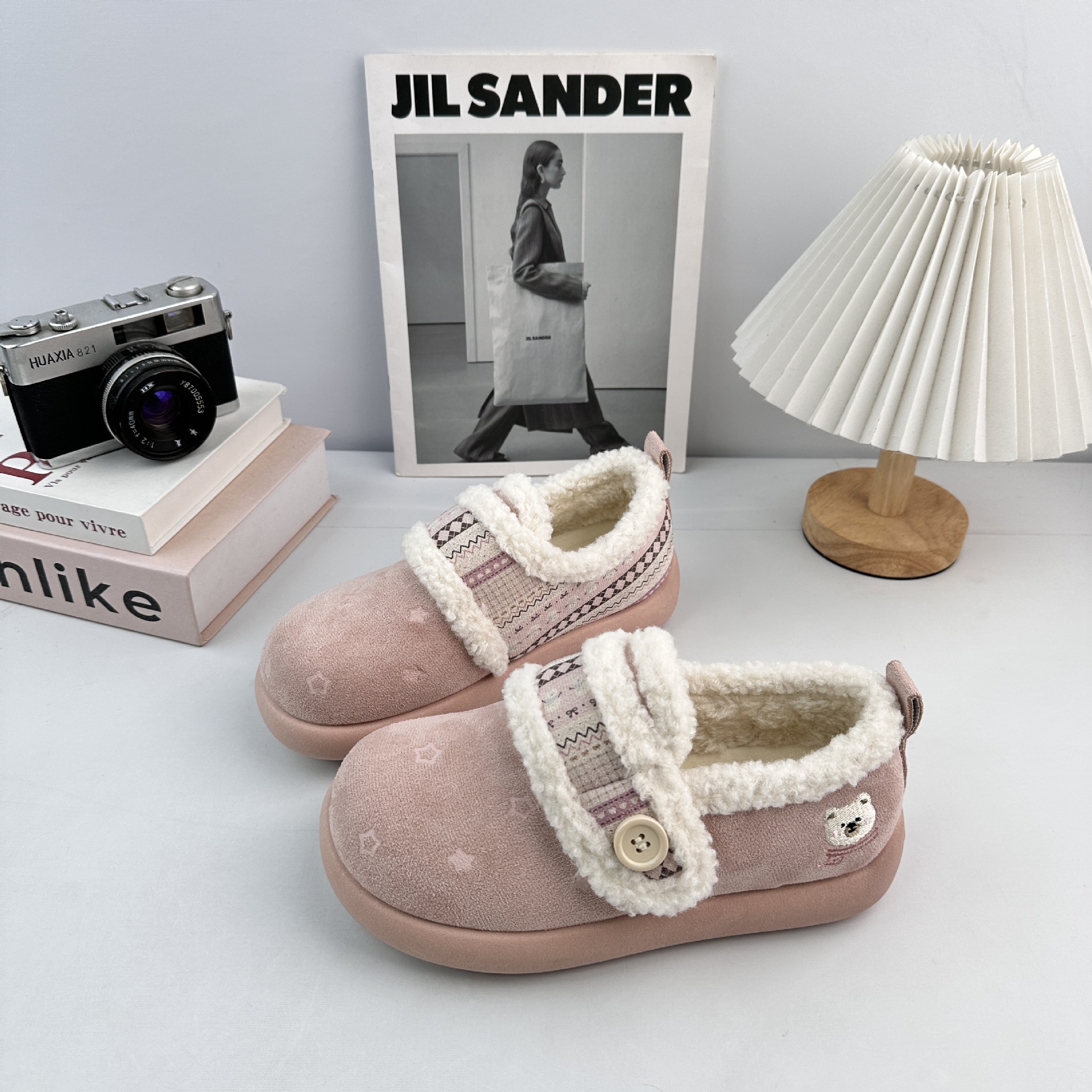 YUANBO 2025 invierno lindo calentamiento oso zapatos de mujer más zapatos de lana de pelusa con un pie zapatos de algodón 3516M