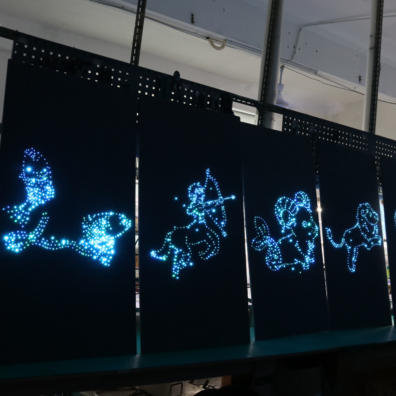 �ǿն��컨��12���������ǹ��˵����Ⱦư�KTVӰԺ�ǿյ�����Χ��