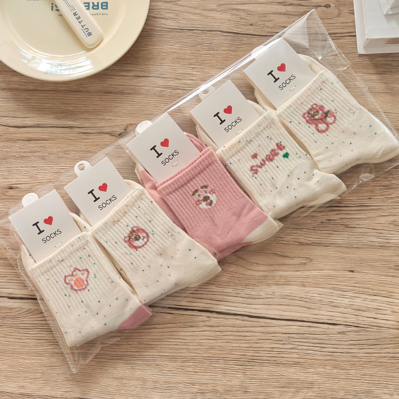 Wholesale New Women's Mid-Calf Socks in Stock, Autumn and Winter Cartoon Cute College Style Mid-Length Women's Socks Wholesale New Women's Mid-Calf Socks in Stock, Autumn and Winter Cartoon Cute College Style Mid-Length Women's Socks