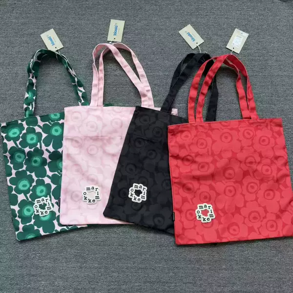Nordic style M-brand Finnish floral canvas bag, women's shoulder bag, holiday drawstring closure eco-friendly commuter shopping bag
