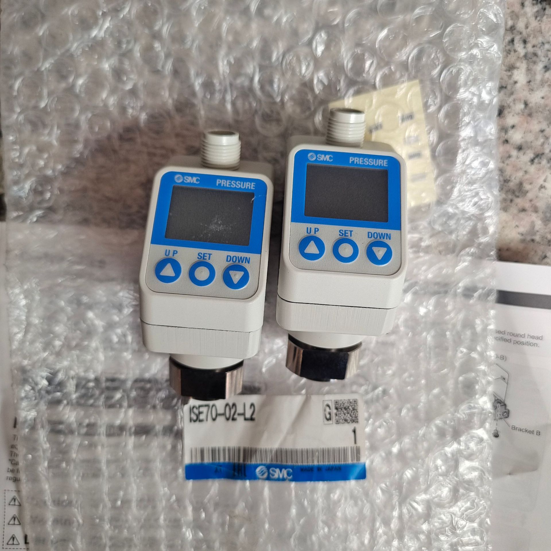 日本SMC数字式压力开关ISE75-02-43-MS ISE75-02-43-PL全新销售
