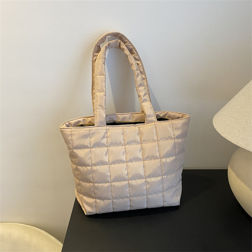 Winter Large Bag  New Model Commute Leisure Shoulder Shopping Bag Large Capacity Elegant Single Shoulder Tote Bag Women's Bag
