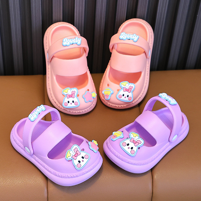 Niñas nuevos bonitos zapatos de agujero EVA dibujos animados de verano doble uso zapatos de agujero suaves zapatillas de moda ligeras para niñas