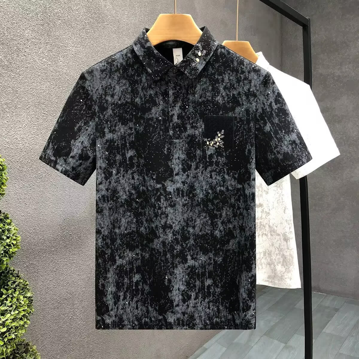 Summer New Style Starry Sky Rhinestone Embroidered Short-Sleeve Polo Shirt for Men with Unique Tie-Dye Fashion Patch Slim Fit Top