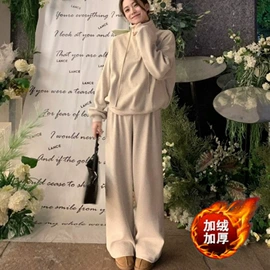 连衣裙;女式T恤;休闲裤