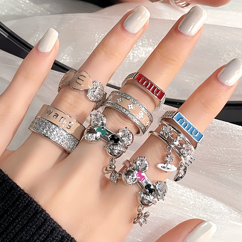 Регулируемое эмалированное кольцо, в мультяшном стиле с акцентами из циркона и кристаллов, легкое 0.0198 кг