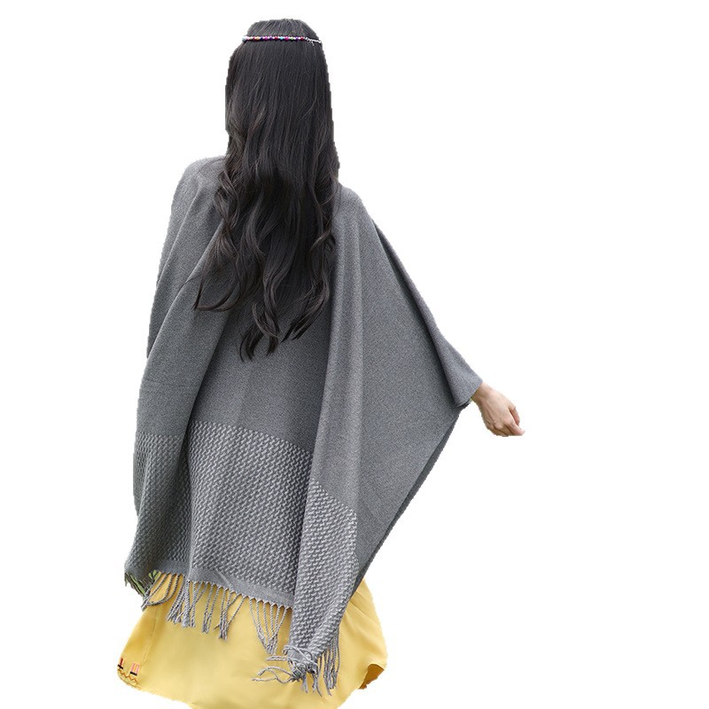 2025 hilo de núcleo de otoño y invierno nuevo estilo retro de diseño de chal a rejilla sensación de nicho perezoso abrigo de viento mujer