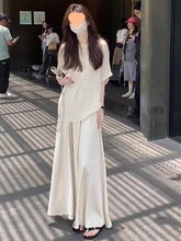 清冷松弛感穿搭巨好看的夏装小香风休闲白色短袖t恤半身裙套装女