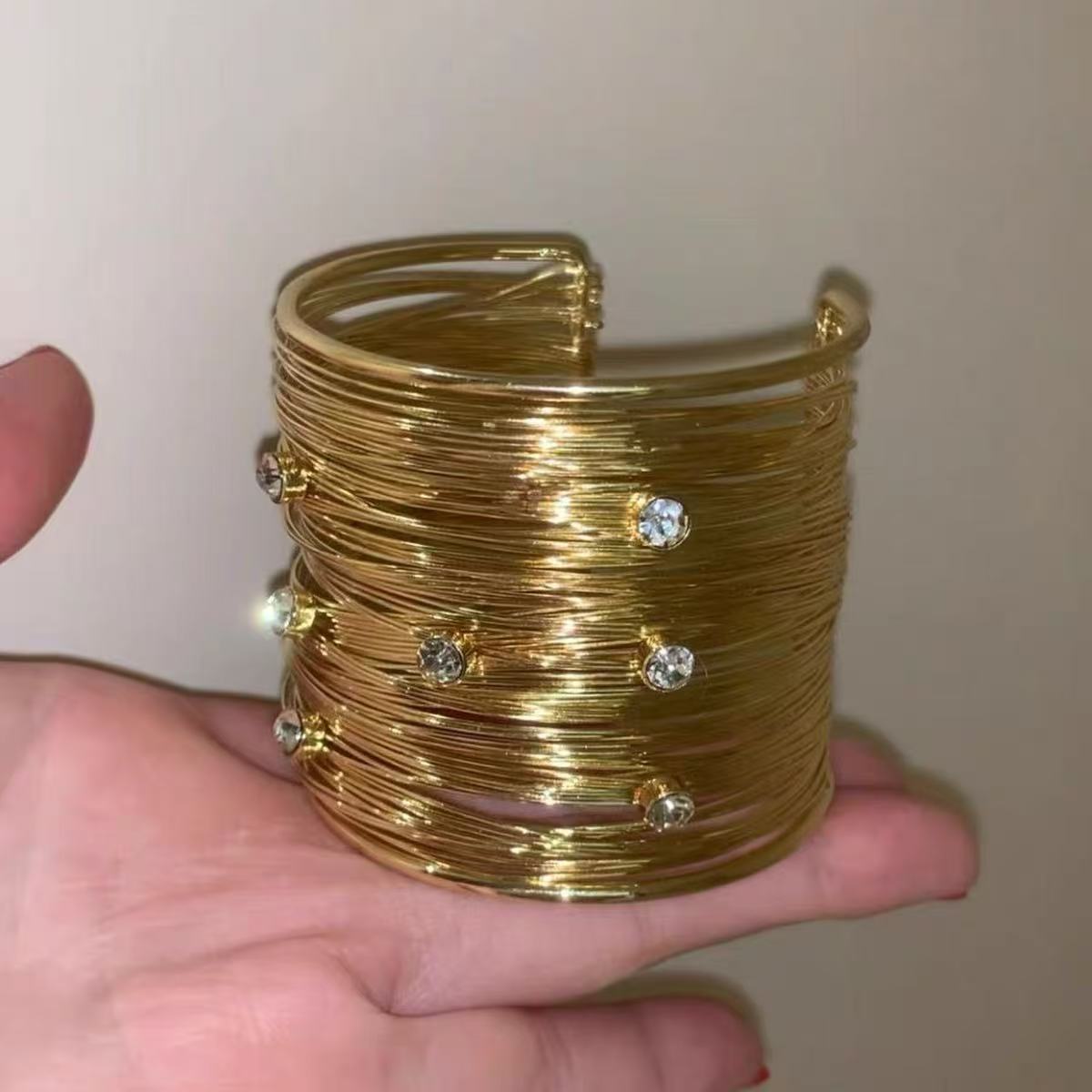 Wide circle full diamond bracelet