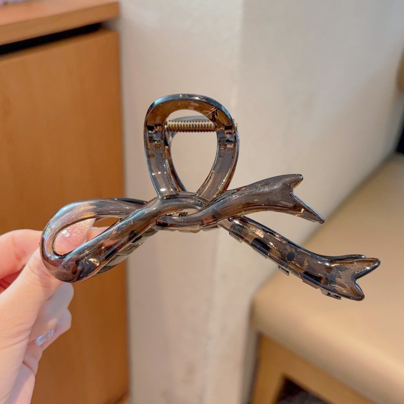 Coreano de alto nivel sensación de gran tamaño abrazadera de arco para mujeres 2024 nuevo cabello de cabello de tiburón temperamento abrazadera de cabello