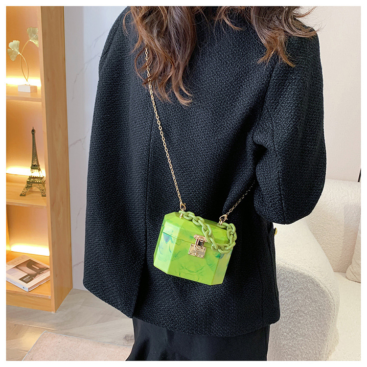 Women's Small Arylic Solid Color Vintage Style Classic Style Square Lock Clasp Box Bag display picture 36