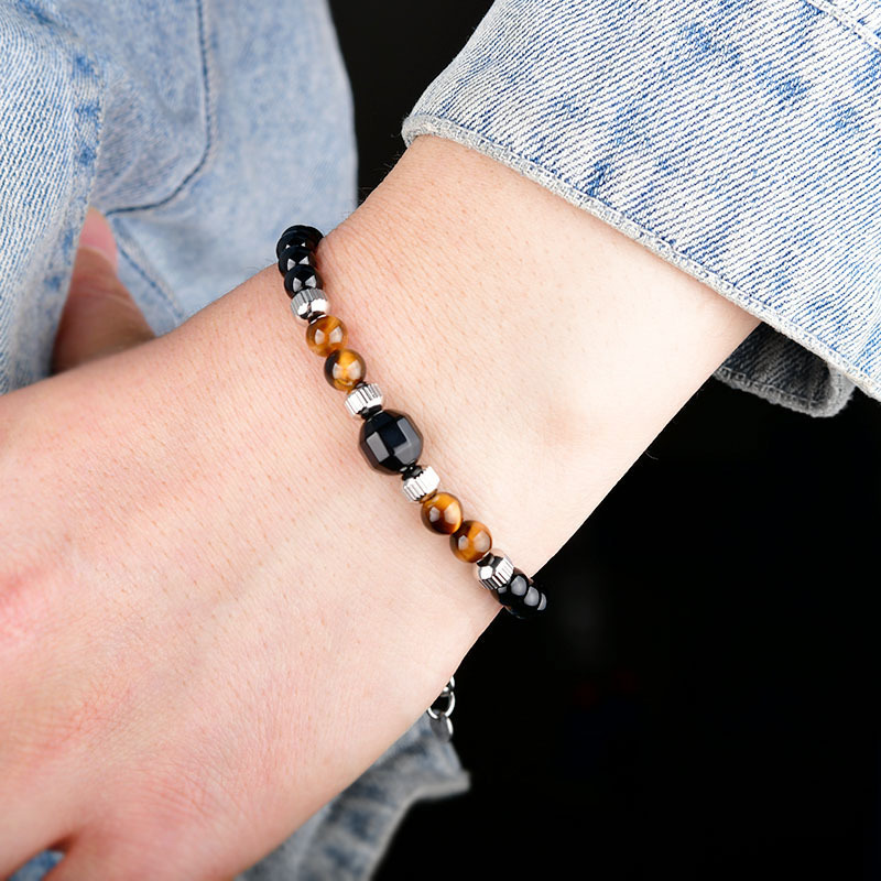 Stainless Steel Exquisite Cold Style Bracelet for Men and Women Trendy High-end Sense Niche Fashion European and American Hip Hop All-match Personalized Jewelry