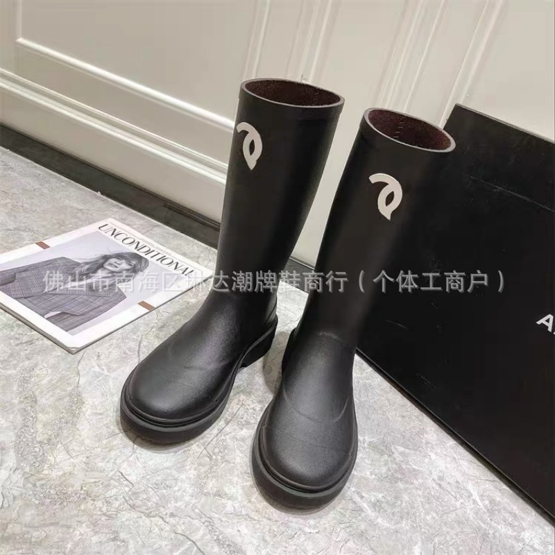 Xiaoxiangfeng 중세 장화 여성의 2024 년 초가을 얇은 스커트 두꺼운 밑창 부츠이지만 무릎 높이의 기사 부츠