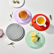 跨境热销圆形凸点硅胶锅垫防滑耐热餐盘垫防烫硅胶杯垫桌垫