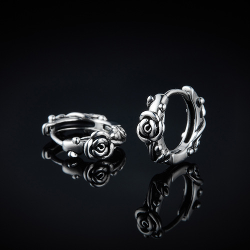 Trendy men's retro women's earrings stainless steel personalized versatile round earrings simple cast rose earrings cross-border supply