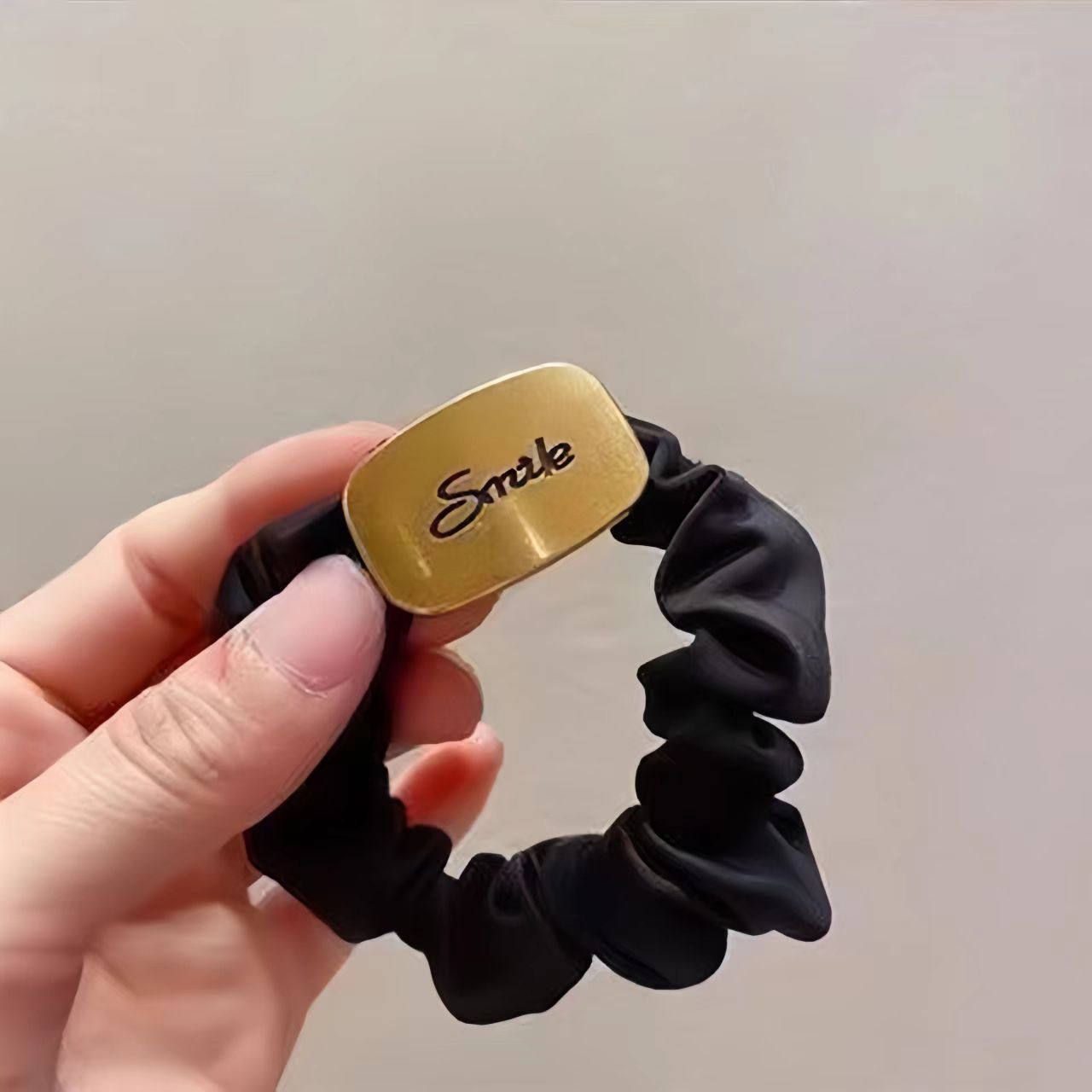 X3-18 # New single square black hair tie