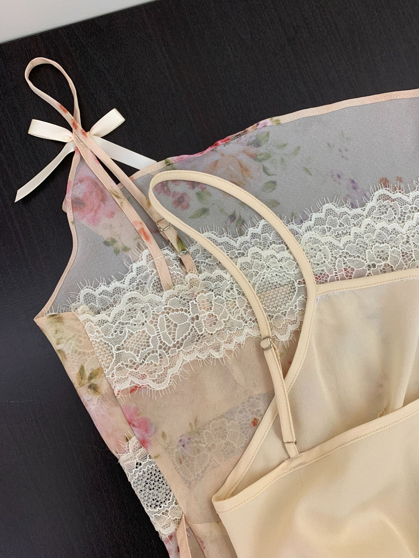 GraceChic Disponibile Estate 2025 Nuovo Vestito Coreano Dongdaemun in Pizzo Francese Floreale con Spalline e Fiocco da Donna_voghion.com