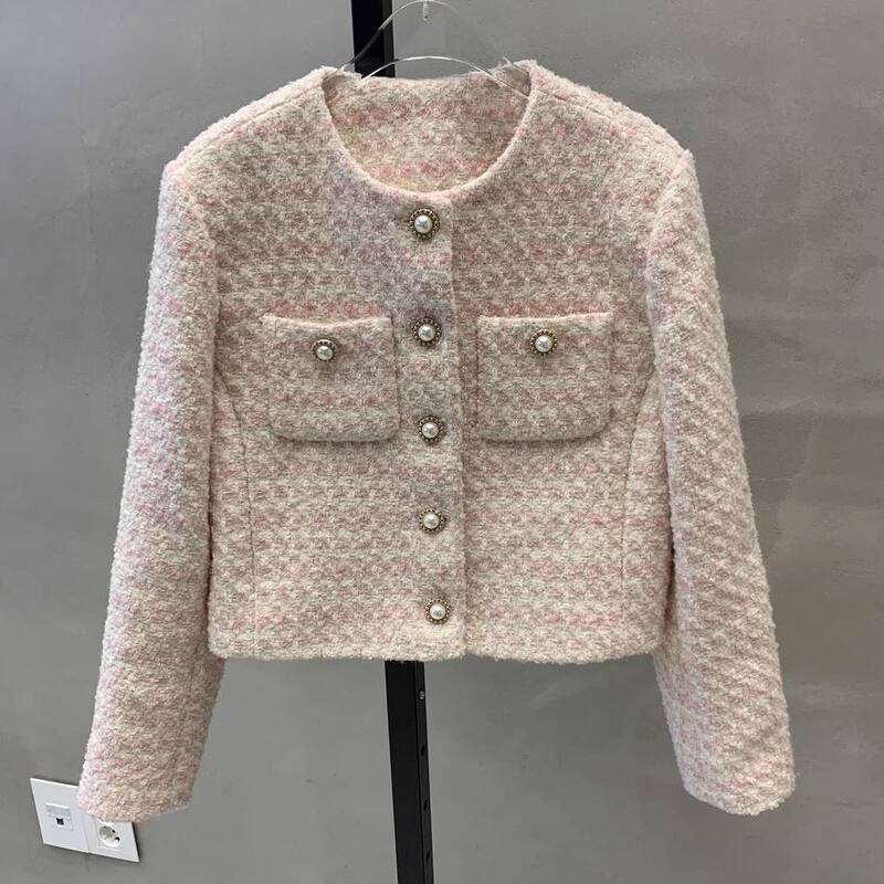 Áo khoác cardigan nữ dệt kim dáng ngắn cổ tròn cài khuy ngọc trai tay dài — Màu hồng (bán trực tiếp tại nhà máy)