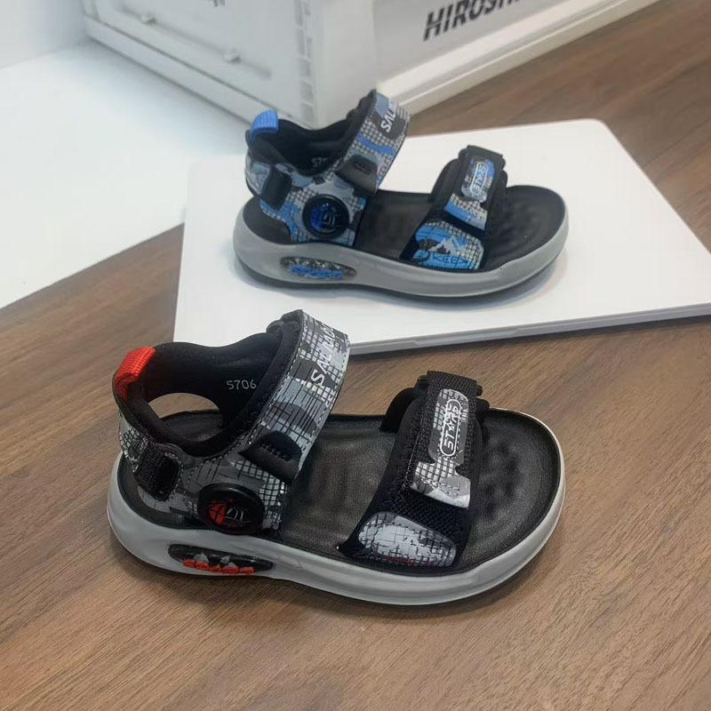 2025夏季新款童鞋男童凉鞋中大童防滑软底儿童休闲沙滩鞋运动学生