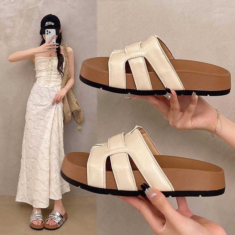 Fashionable Fairy-Style Skirt Non-Slip Slip-On Sandals for Women, Summer 2026 New Versatile Flat Sandals Trendy