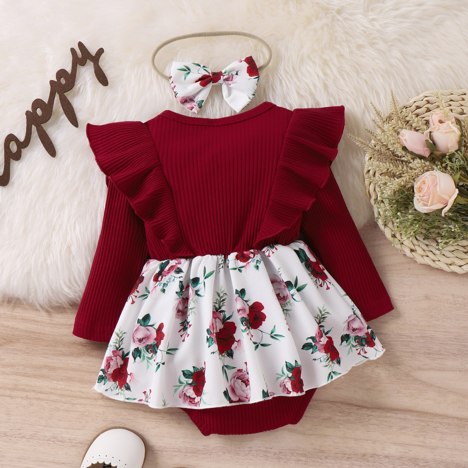 200g Weight Stretchy Elasticity Baby(0-2Years) Age Group Regular Fit Fit Type Plaid, Flower, Bow Knot Pattern Winter, Autumn Season Baby Girl'S Gender Cotton, Polyester Fabric Patchwork Design Fashion Style Fashion Plaid Flower Bow Knot Patchwork Cotton Polyester Baby Rompers 20