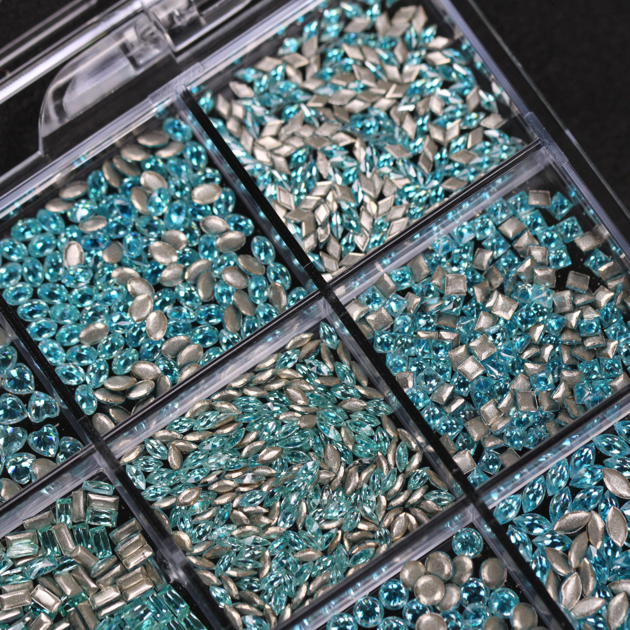 【Approximately 1900 Pieces】Lake Blue Mini Flat-Back Zircon Nail Rhinestones, Popular Nail Art Decorations