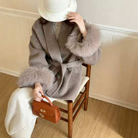 狐狸毛大衣高级感系带青果领气质双面羊毛外套毛呢女秋冬新款毛毛