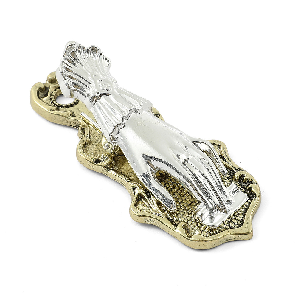 Sección B Bronce antiguo Plata