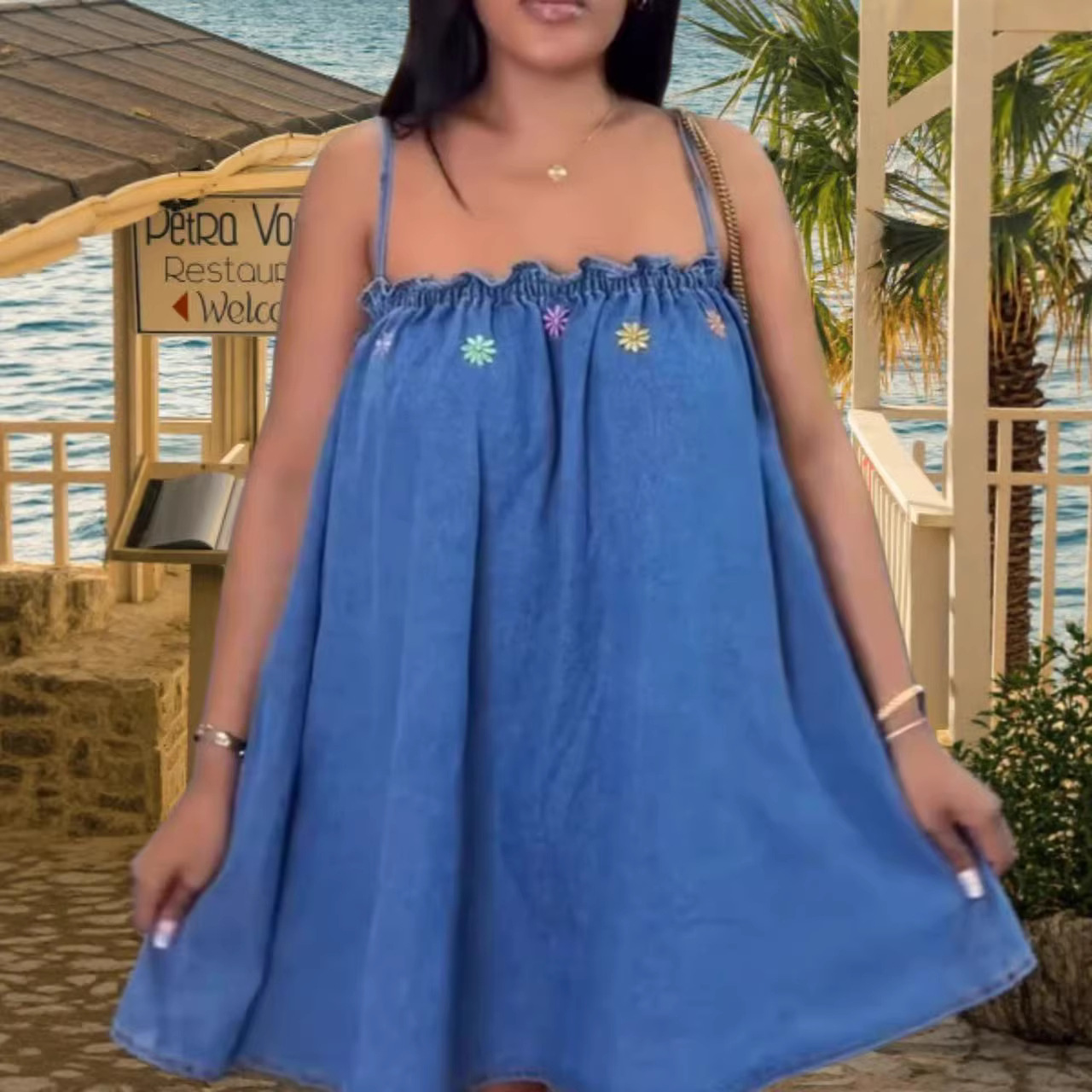 Women's Denim Suspender Dress New Style Floral Embroidery Loose A-Line Short Skirt_ecoleips.com