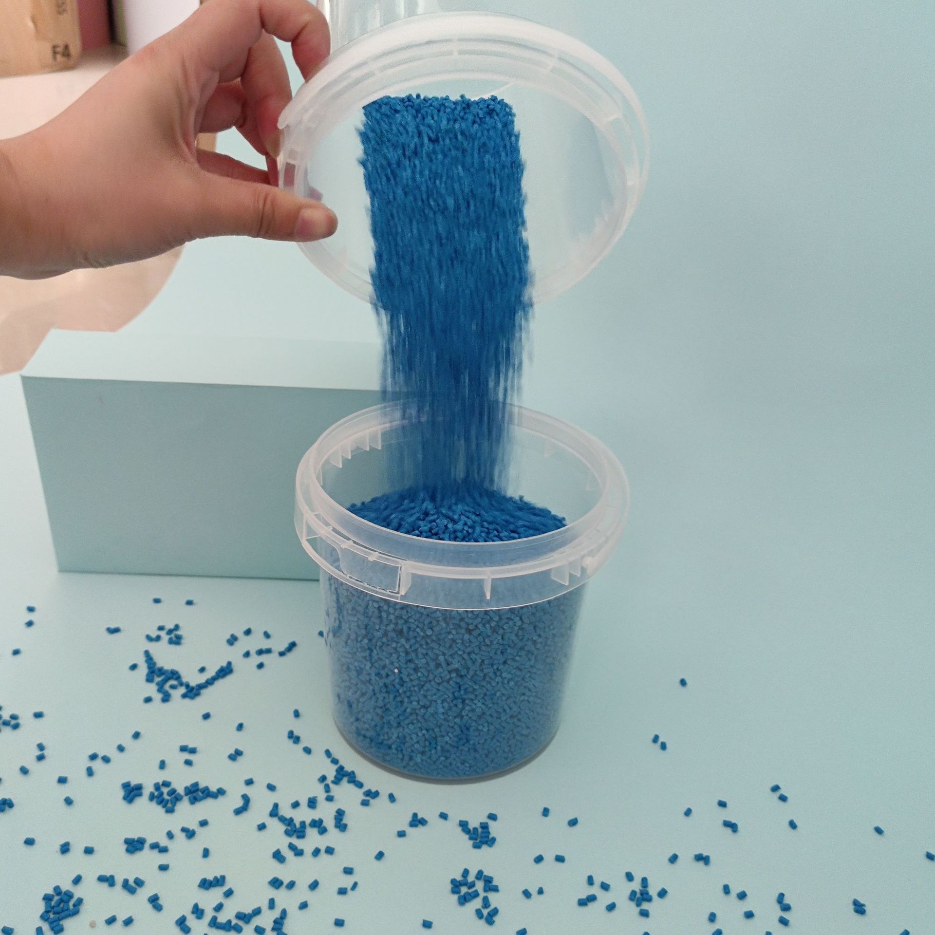 厂家直销 1L手提式PP塑料 食品级塑料桶 化妆品塑料桶