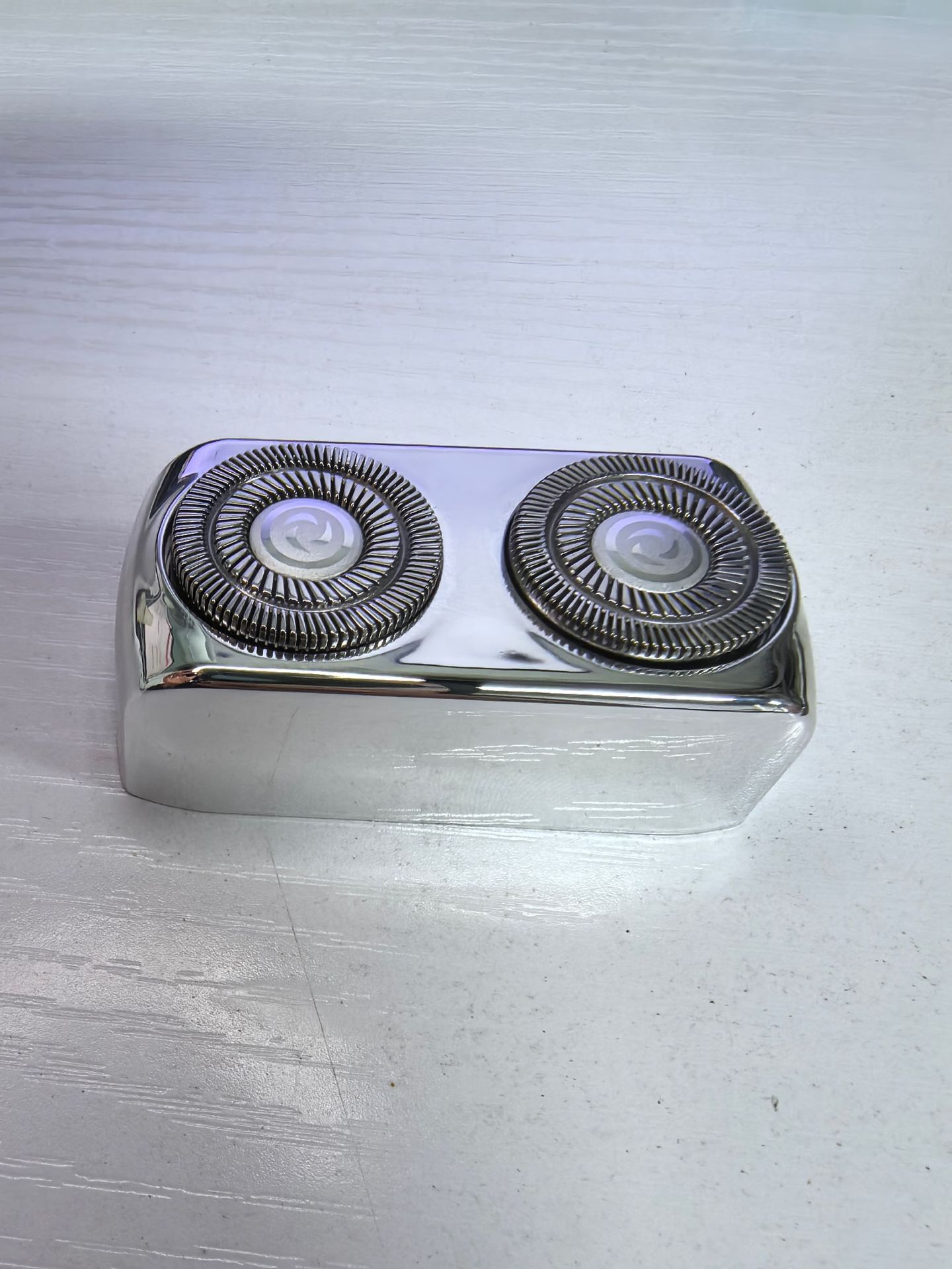 磁気吸着式替刃アクセサリー、電気シェーバー用三重環状アークカッティングメッシュ、在庫あり、シェービング用カッティングメッシュ