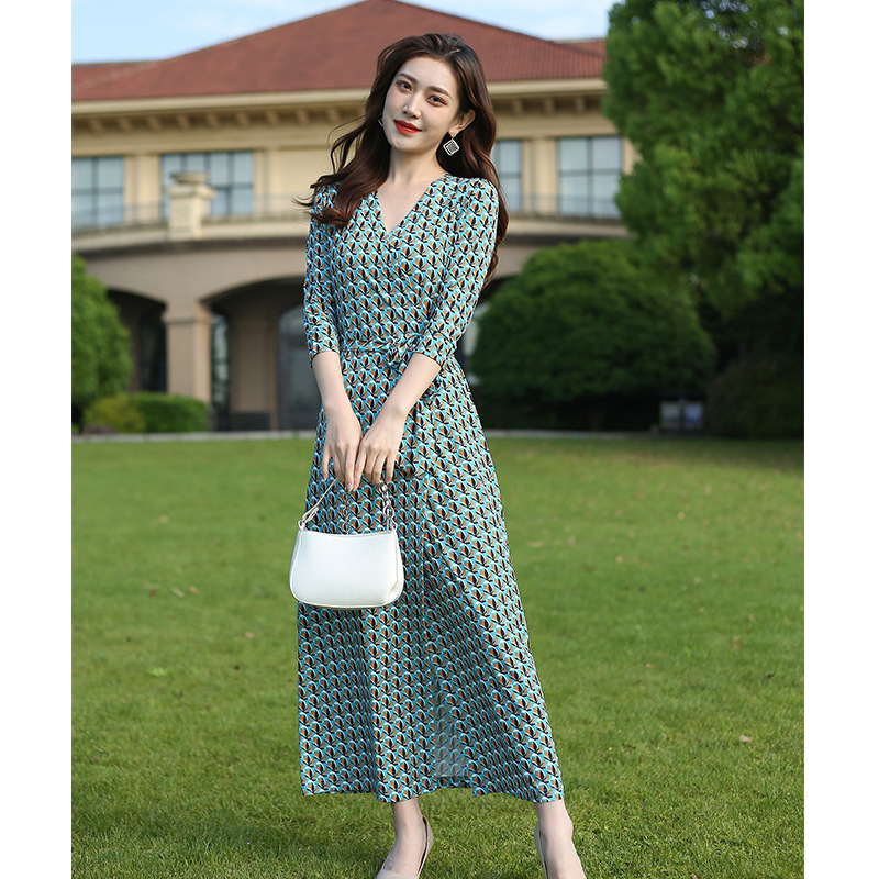 Dress Elegant Vacation Beach One-Piece Wrap Skirt Temperament Undertake Flower Three-Quarter Sleeve Long Skirt Pg Dvf New Style