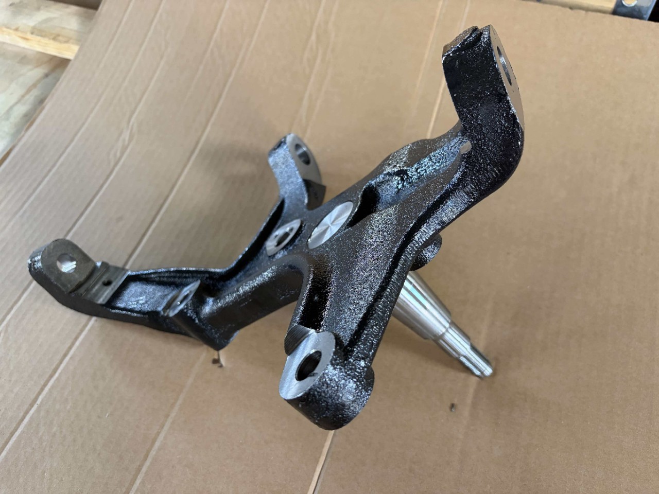 40014-MA410, 40015-MA410 are available in stock, brand new car steering knuckles suitable for Nissan