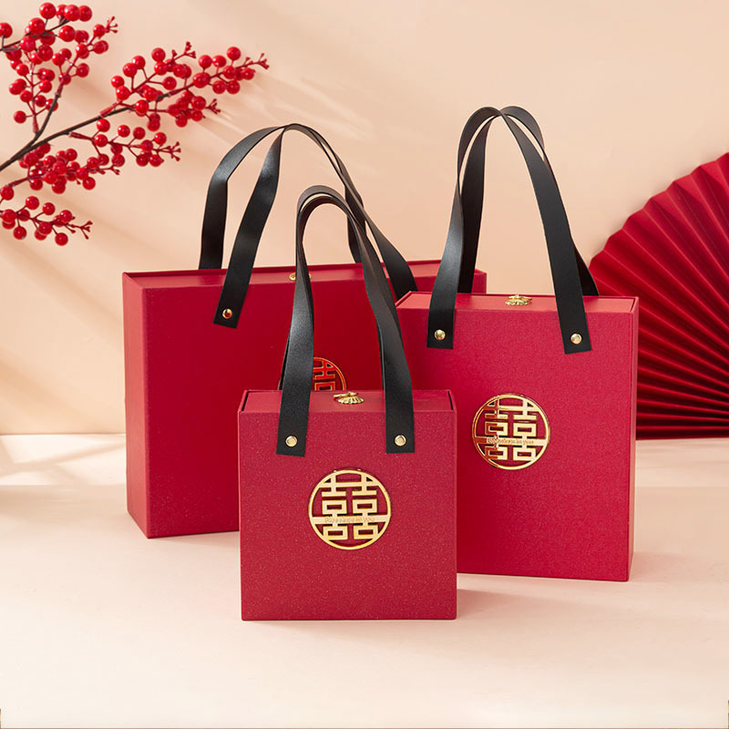 中式喜糖盒结婚包装盒子大红色满月礼盒订婚伴娘盒新年糖果盒批发