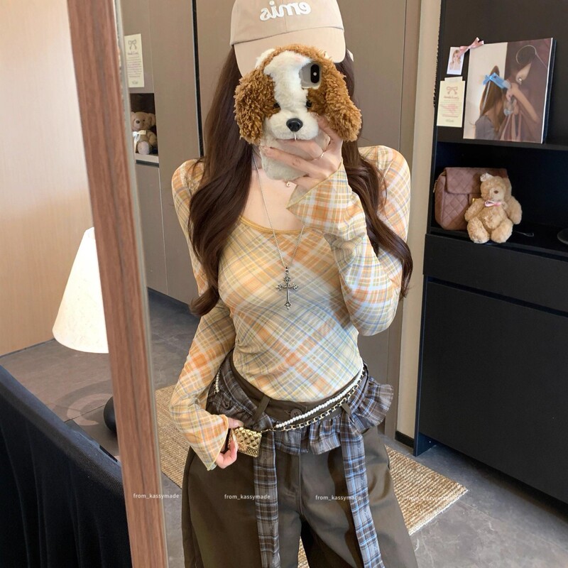 辣妹撞色格纹U领长袖T恤女秋季别到收腰修身打底衫内搭短款小上衣|undefined