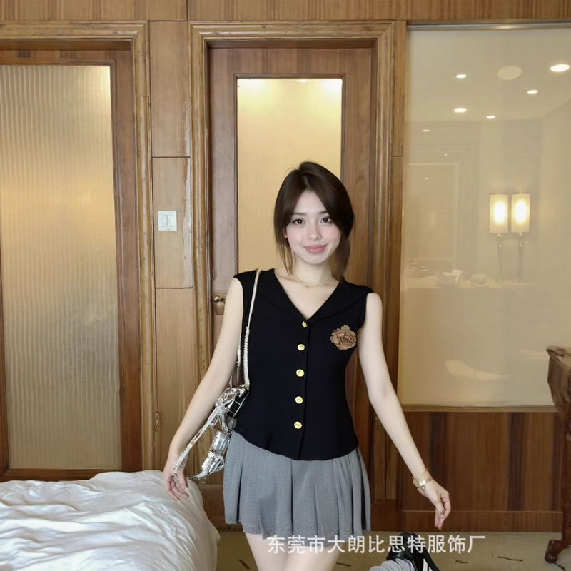 2025 French Pure Desire Design Navy Single-Breasted Knitted Vest Women's Summer Sleeveless Sexy Stereo Flower Short Style