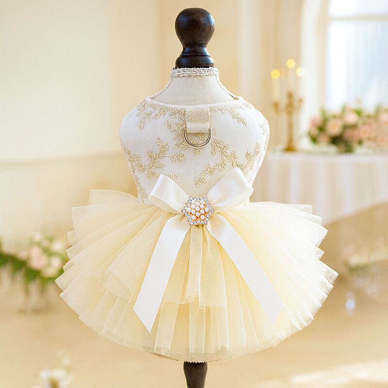 Petcircle Pet Dog and Cat Clothing, Fluffy Gauze Skirts, Harnesses, High-End Dresses, Wedding Dress Collection