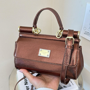 �羳�p���|�����ƼyţƤ�������Ů����б��С���μ�ٴ��������