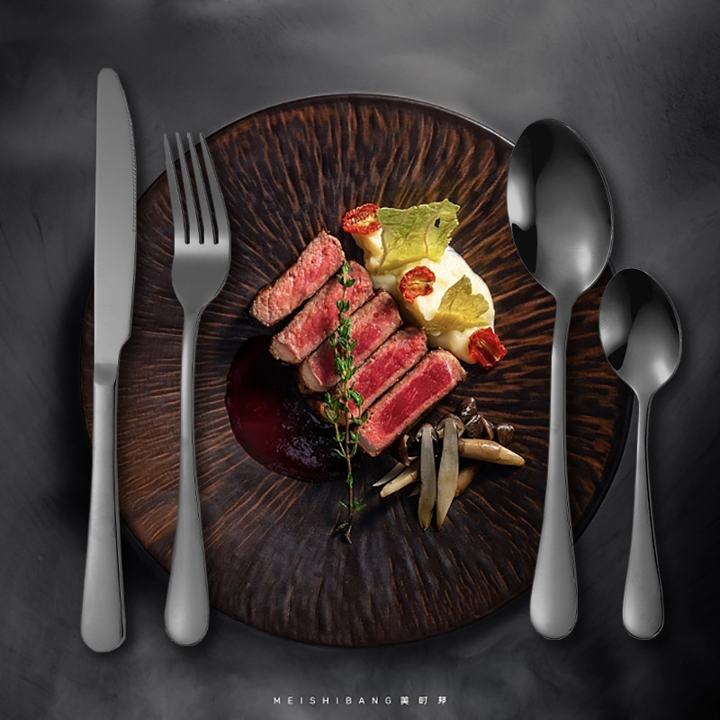 Venta caliente transfronteriza cuchillo de acero inoxidable, tenedor y cuchara traje de vajilla Caja de regalo de 24 piezas 1010 comida occidental cuchillo y tenedor de cuchara chapados en oro