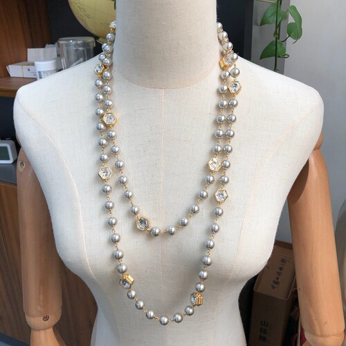 Medieval palace style real gold plated faceted glass pendant necklace sweater chain gray glass pearl long short necklace