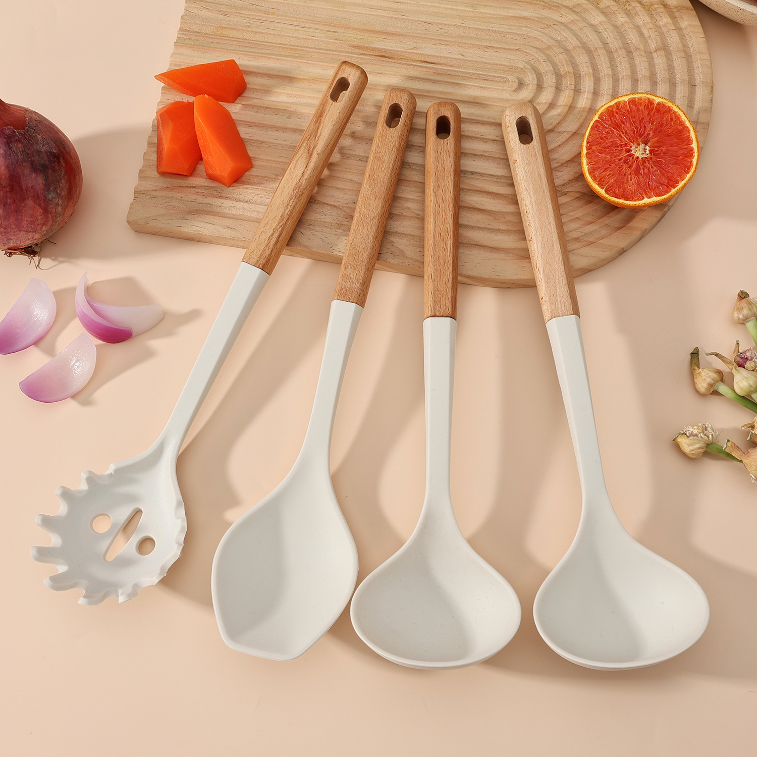 Resistente a altas temperaturas mango de madera de silicona cocina set 12 piezas almacenar herramientas de cocina de barril no pegajosas set de silicona