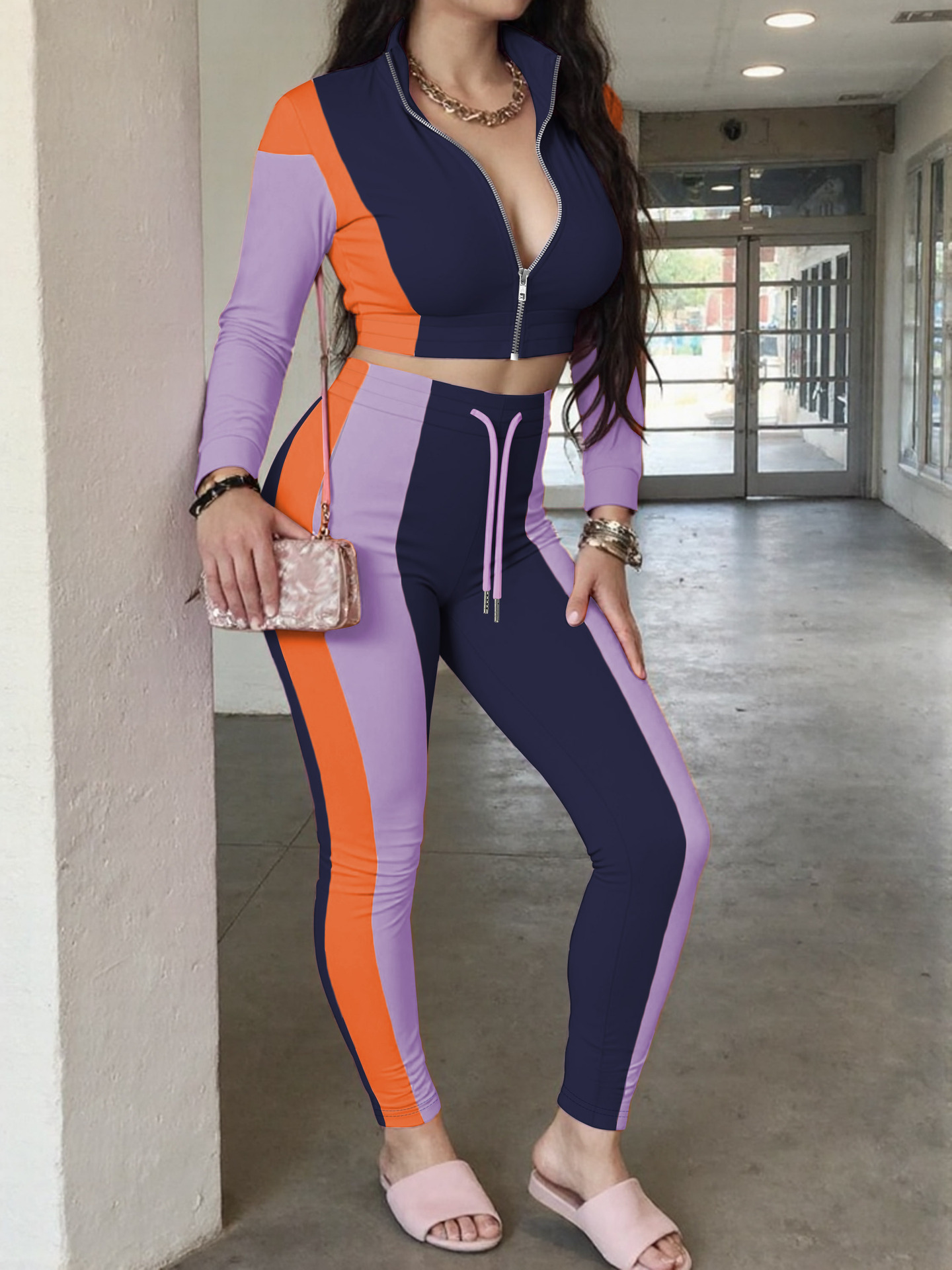 Completo donna due pezzi con giacca sportiva e pantaloni_voghion.com
