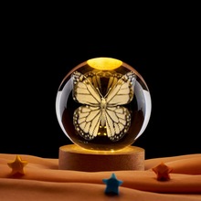 蝴蝶3d立体激光内雕水晶球暖光治愈系星空小夜灯摆件批发星空夜灯