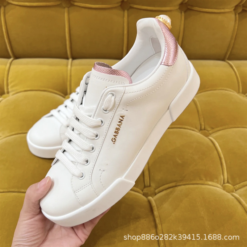 De gama alta de lujo D de cuero genuino de los hombres de moda DG deportes zapatillas de deporte casuales zapatos bajos de los hombres de comercio exterior zapatos de cuero de las mujeres de moda